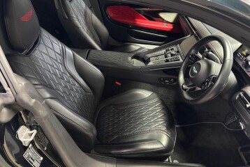 Aston Martin DB12 , 2024