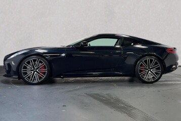 Aston Martin DB12 , 2024
