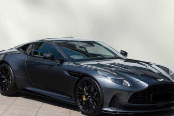 Aston Martin DB12 , 2024