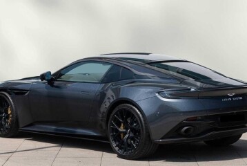 Aston Martin DB12 , 2024