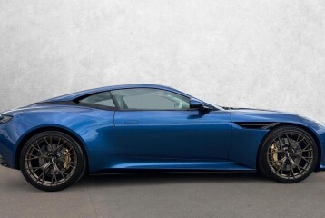 Aston Martin DB12 , 2024