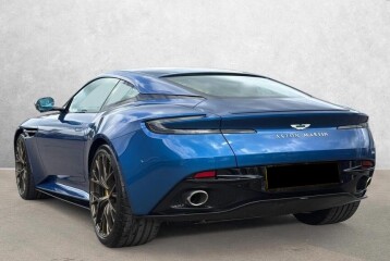 Aston Martin DB12 , 2024