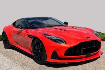 Aston Martin DB12 , 2024