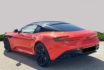 Aston Martin DB12 , 2024