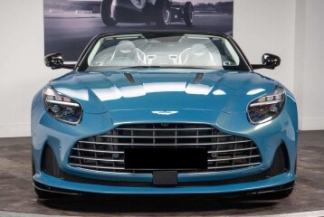 Aston Martin DB12 , 2026