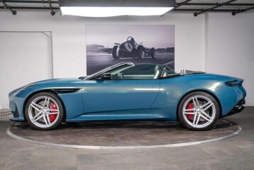 Aston Martin DB12 , 2026