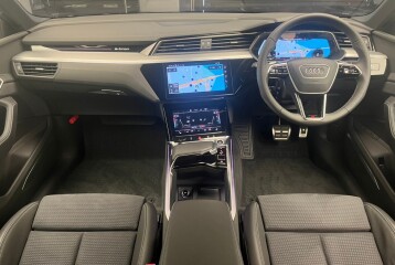 Audi Q8 Sportback e-tron 55 Quattro S line, 2023