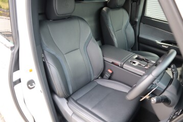 Lexus LM 500h Executive, 2024