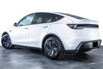 Tesla Model Y Long Range, 2025