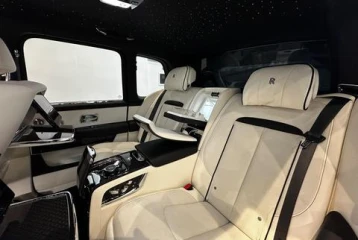 Rolls-Royce Cullinan , 2023