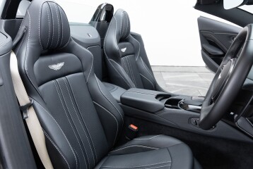 Aston Martin Vantage Roadster, 2023
