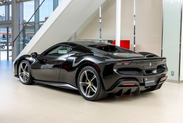 Ferrari 296 GTS, 2025