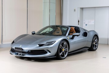 Ferrari 296 GTS, 2025