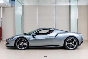 Ferrari 296 GTS, 2025