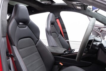 Porsche Panamera GTS, 2024