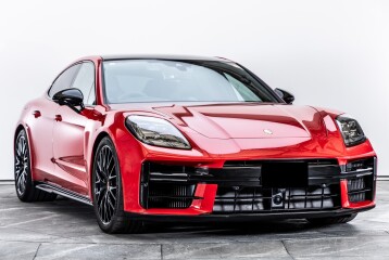 Porsche Panamera GTS, 2024