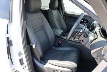 Land Rover Range Rover Evoque P300e R-Dynamic SE, 2025