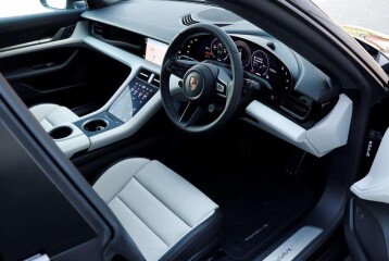 Porsche Taycan Sport Turismo, 2025