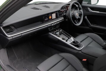 Porsche 911 Carrera, 2024