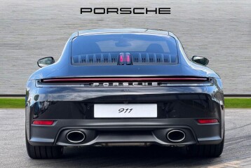 Porsche 911 Carrera, 2024