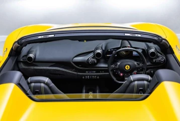 Ferrari F8 Spider V8 F1 DCT, 2022