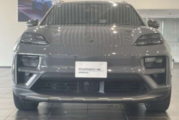 Porsche Macan Turbo, 2025