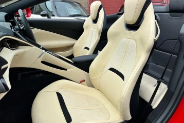 Ferrari Roma V8 Spider F1 DCT, 2024