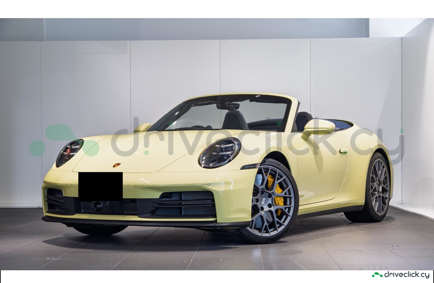 2025 Porsche 911 Carrera S Cabriolet — Yellow — 938 km