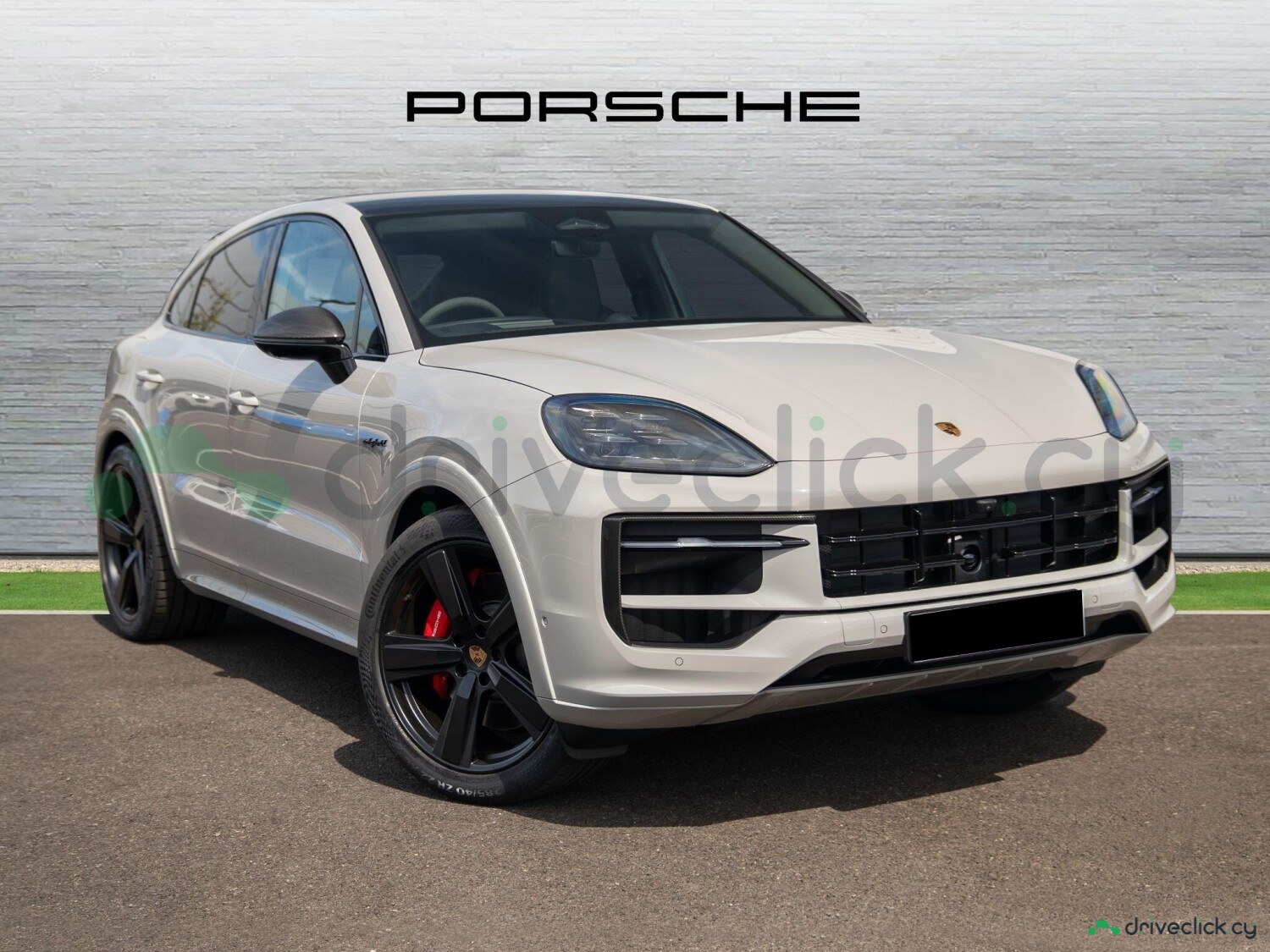 2026 Porsche Cayenne Coupe S — Beige — 16 km