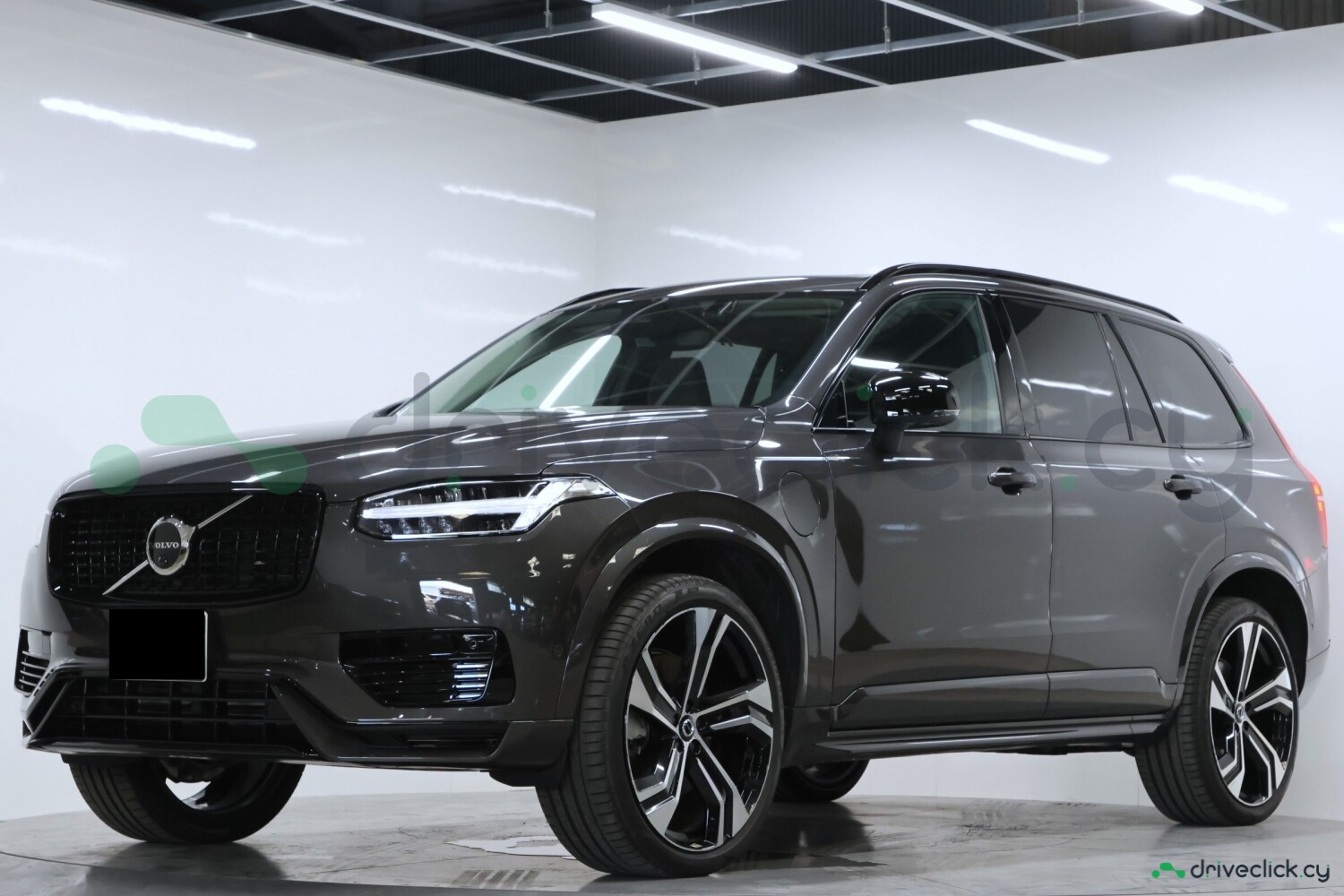 2024 Volvo XC90 Recharge Ultimate T8 — Grey — 8000 km