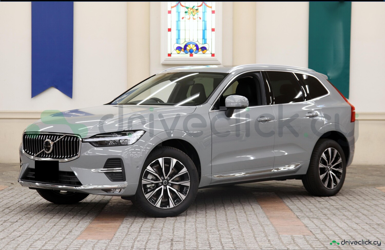 2025 Volvo XC60 Ultra B5 — Grey — 20 km