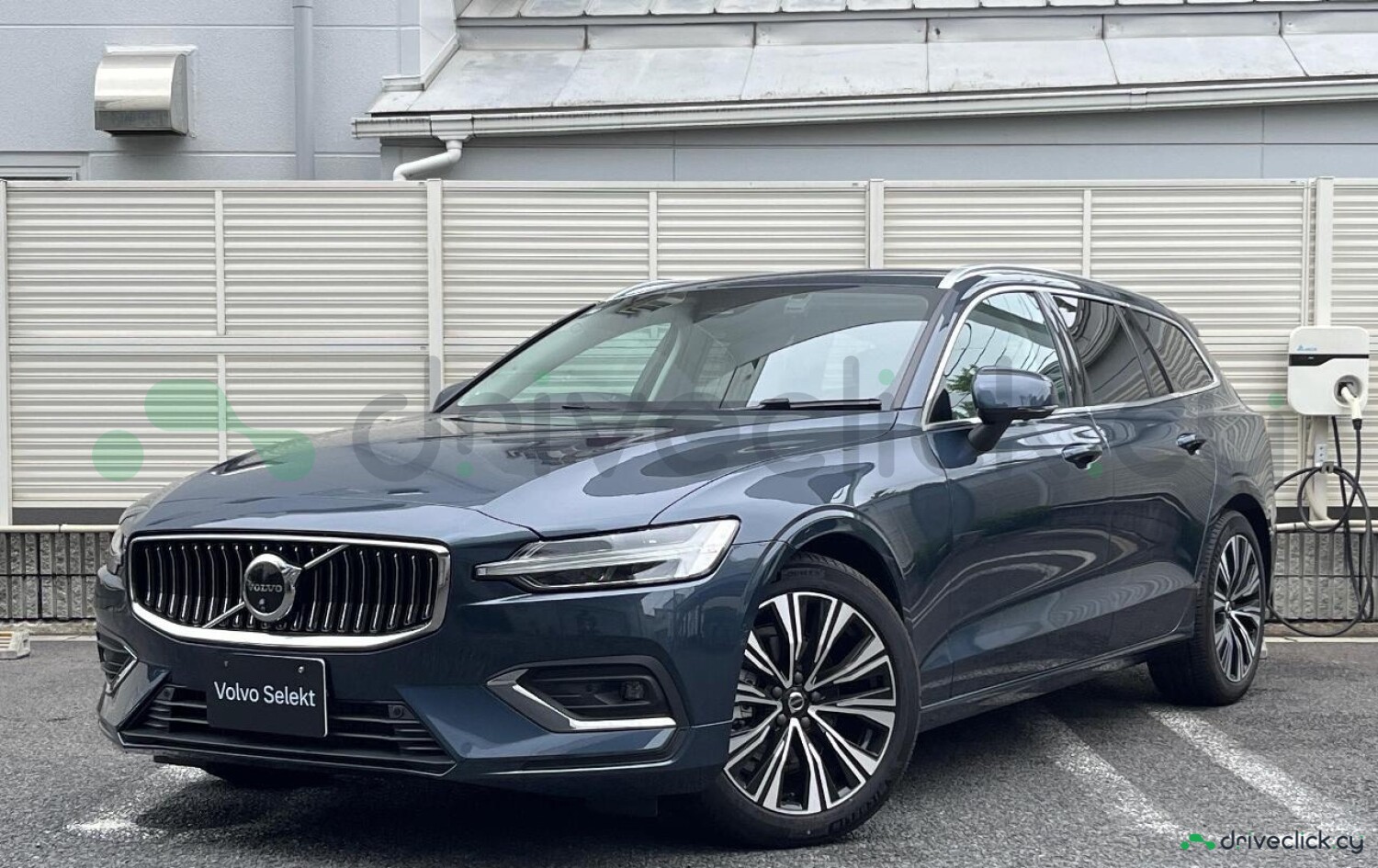Volvo V60 Ultra B4