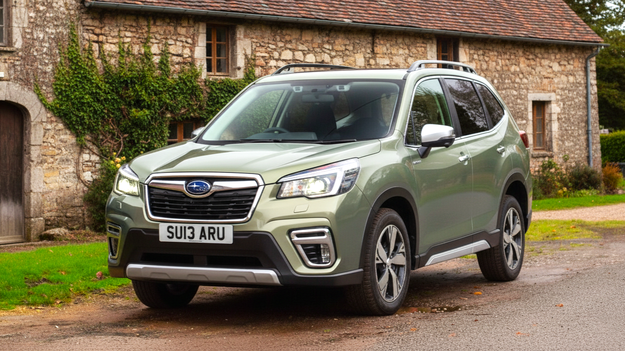 Subaru Forester green colour