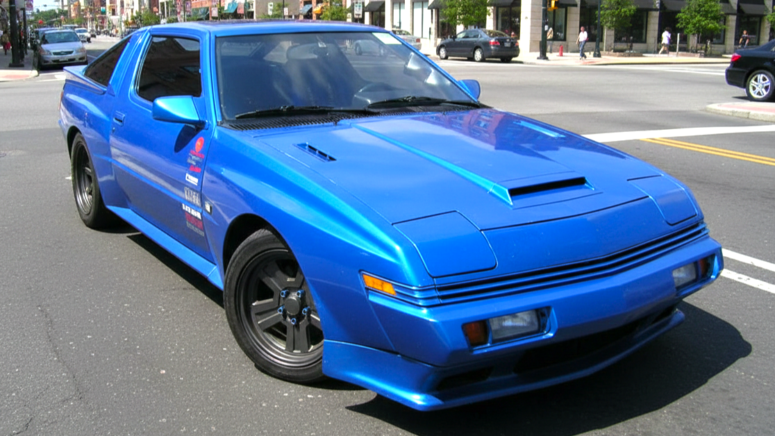 Mitsubishi Starion голубого цвета