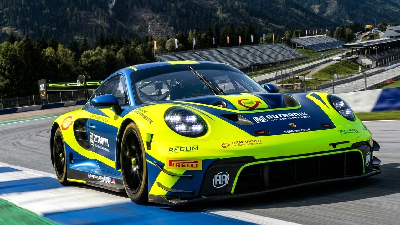 Porsche 911 GT3 R 1 желтый