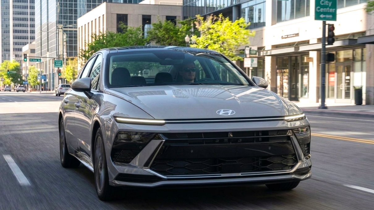 Hyundai IONIQ 6 with Highway Driving Assist 2 (HDA 2) grey colour