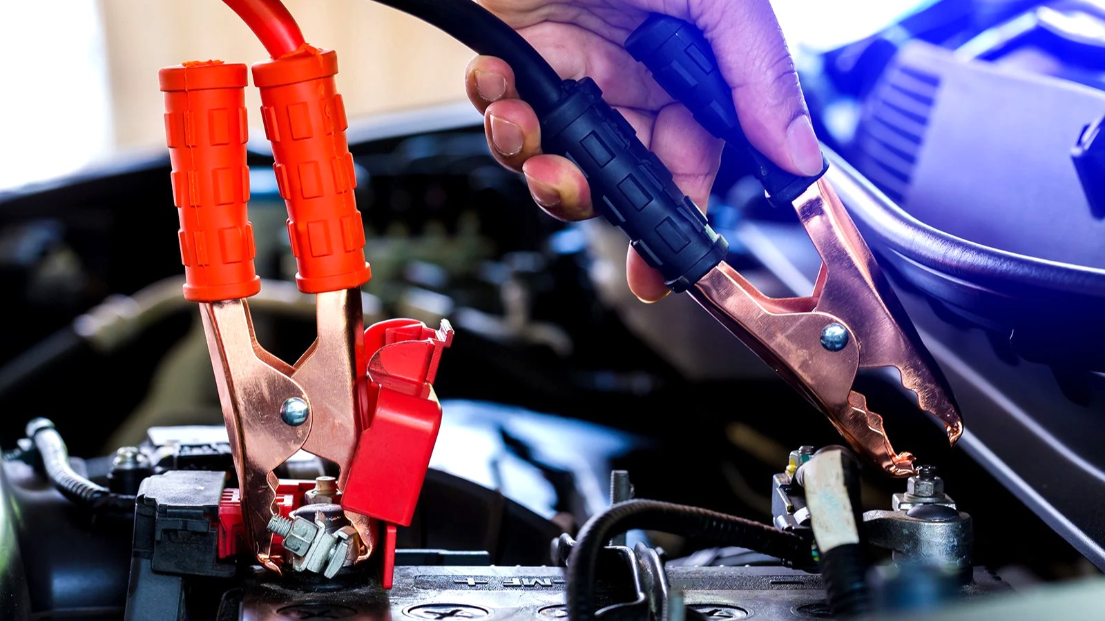 How to use jumper cables